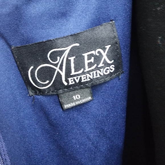 Alex Evenings Rosette A Line Gown l - Picture 6 of 9